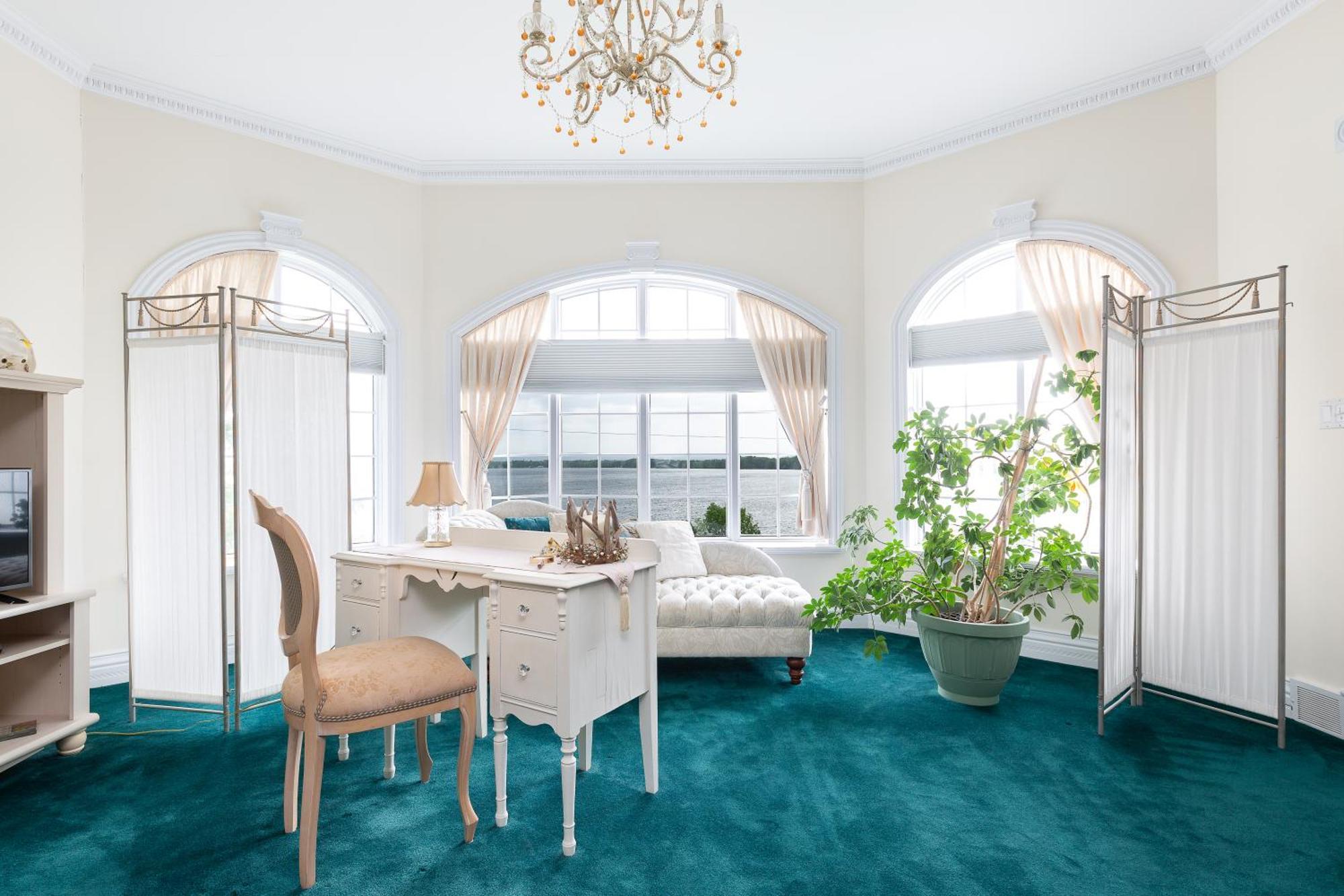 Greystone On Golden Lake Deacon Room photo