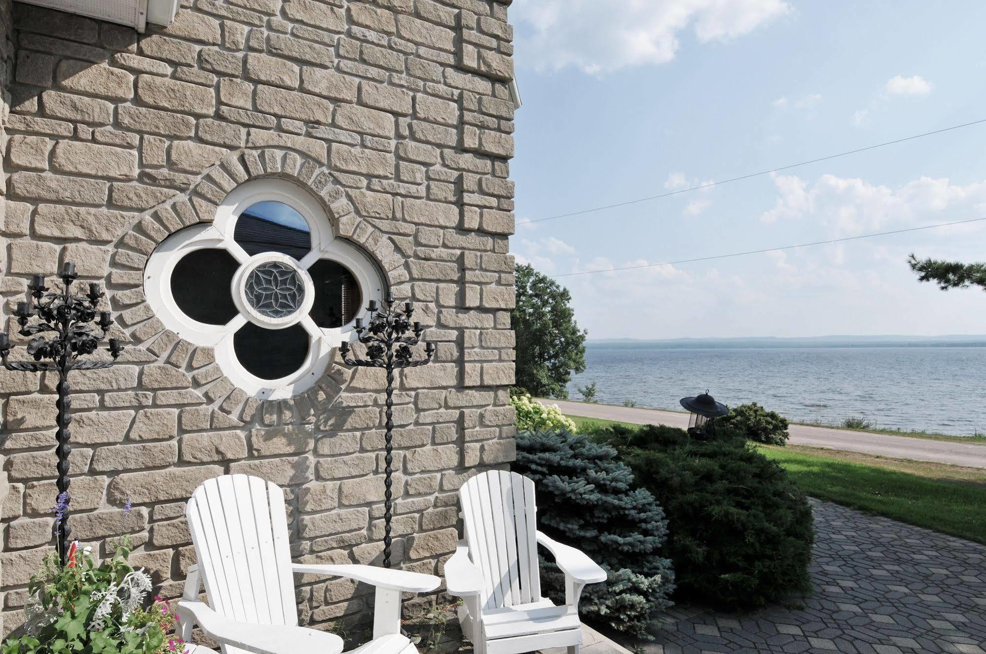 Greystone On Golden Lake Deacon Exterior photo