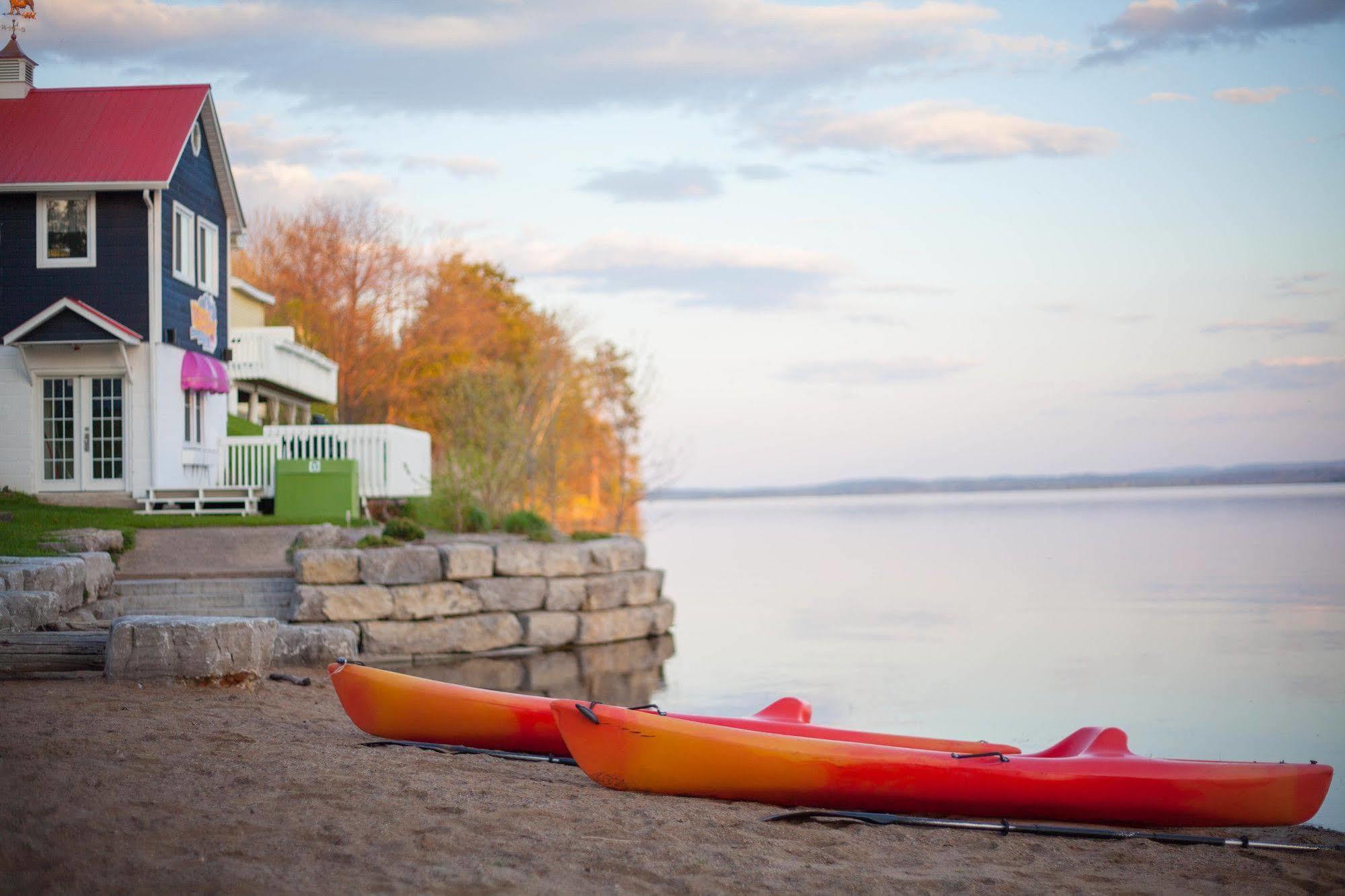 Greystone On Golden Lake Deacon Exterior photo